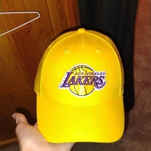 Los Angeles Lakers Yellow Cap